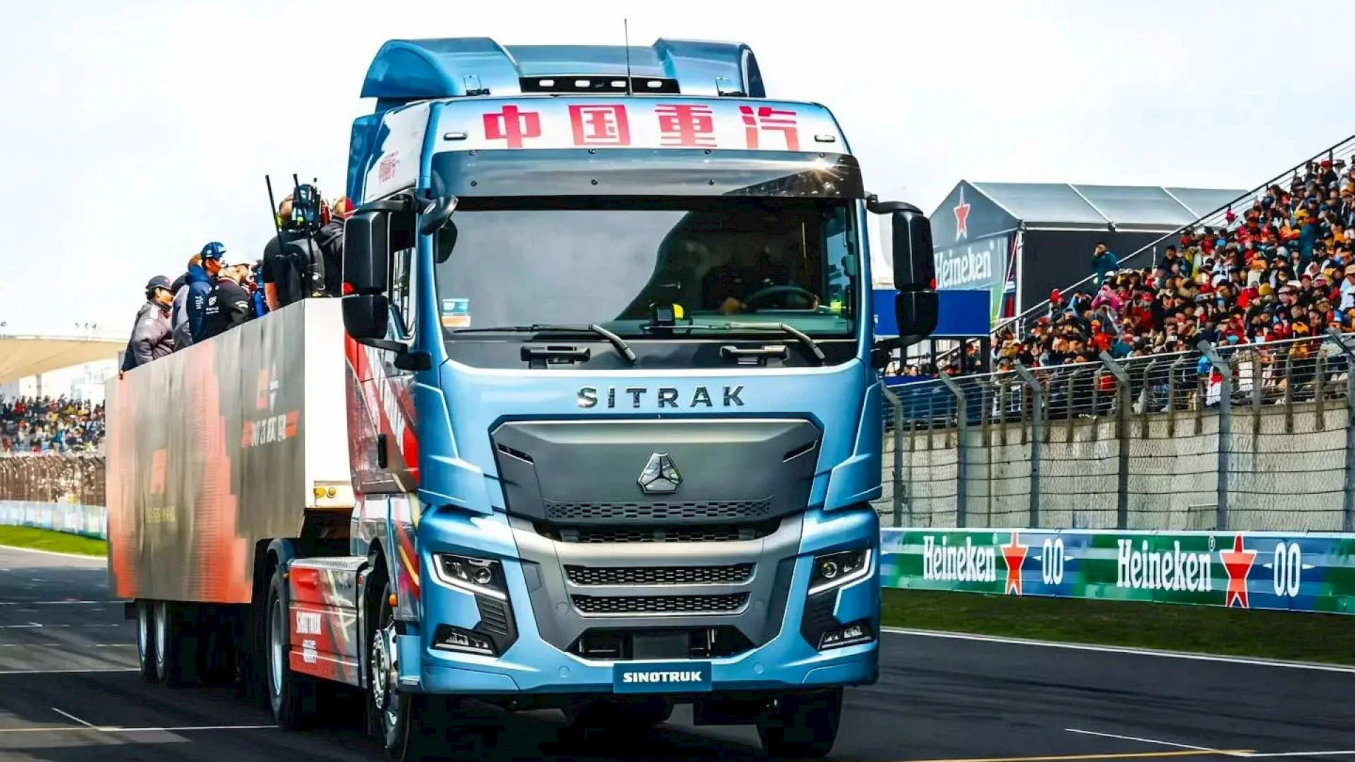 SINOTRUK вновь выступил партнером Формулы-1
